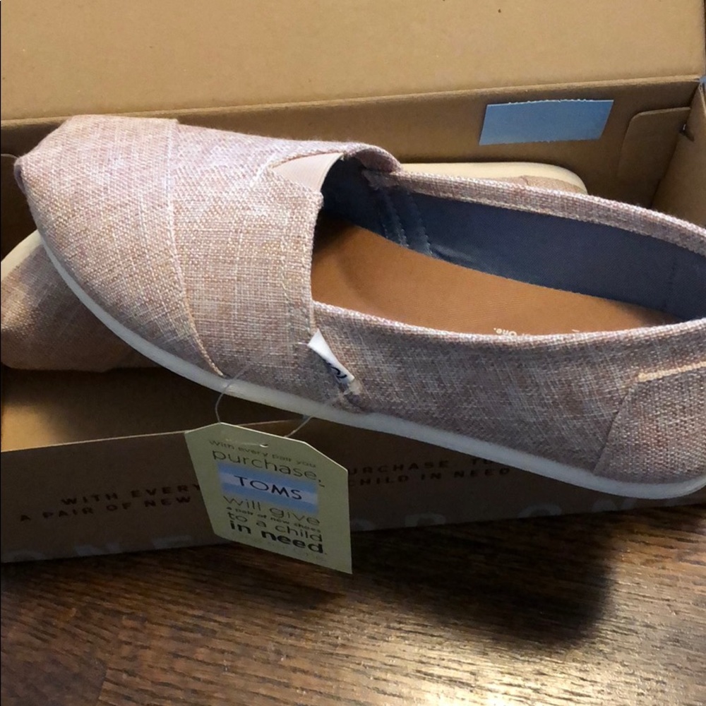Toms shoes - brand new never worn